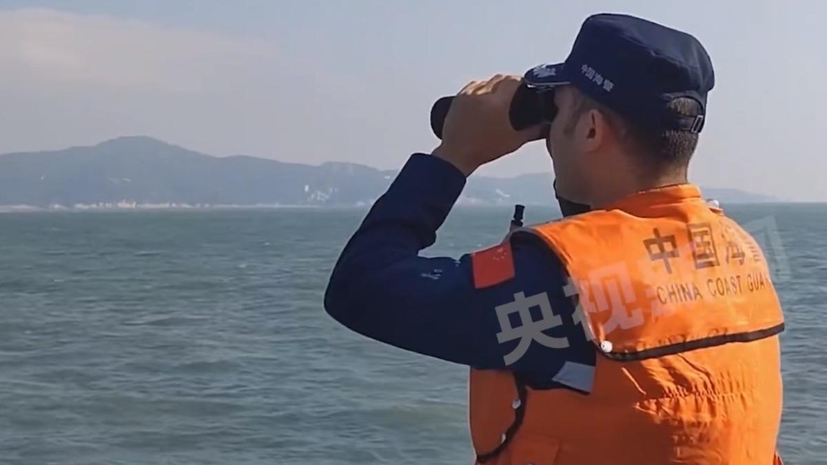 中國海警公開圍台軍演畫面。（圖／翻攝自《央視新聞》）