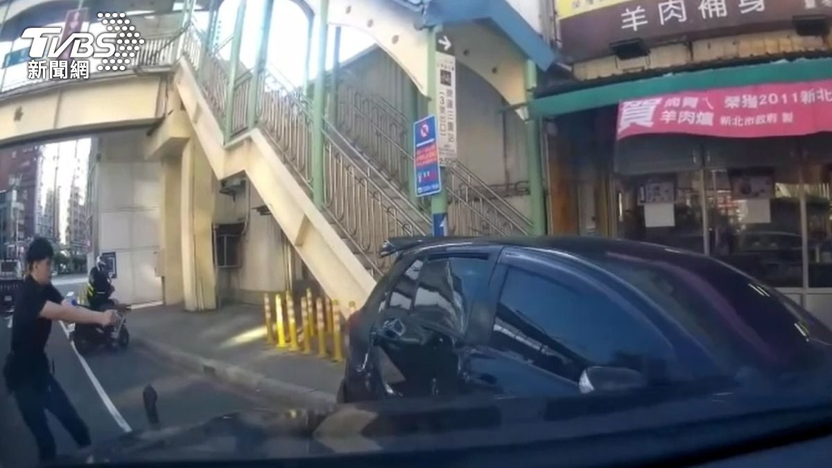 掛報廢牌拒檢遭警轟9槍!2嫌疑為詐團成員…落網互咬卸責