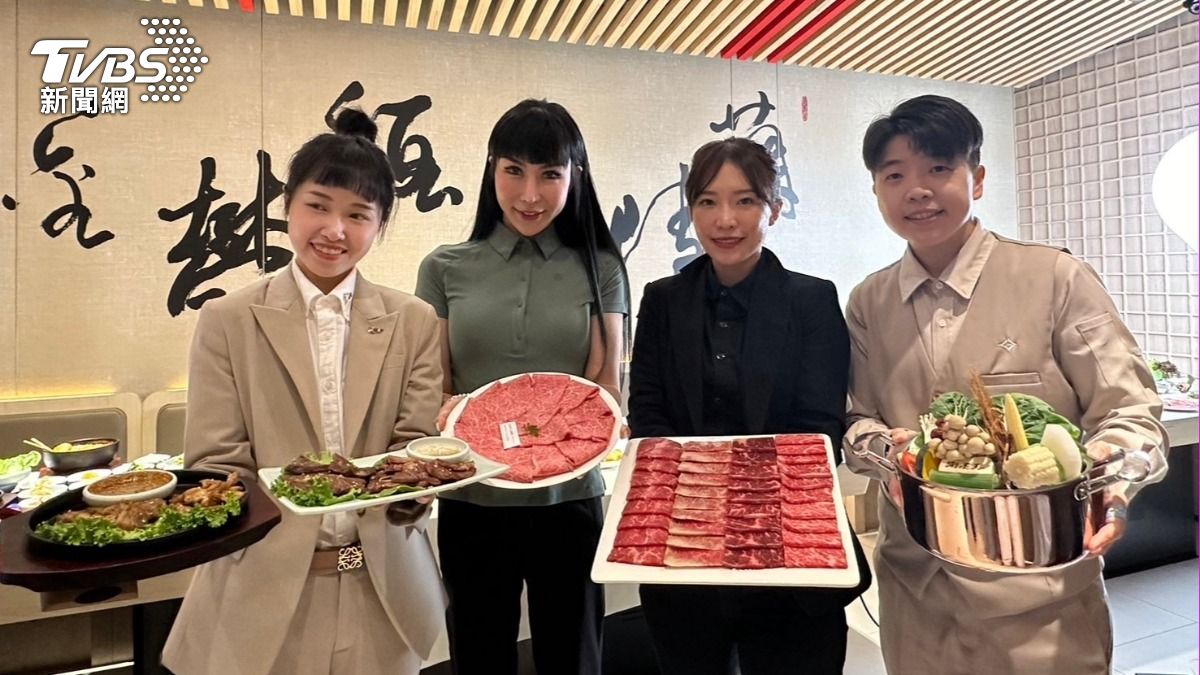 屋馬燒肉董事長林馷宸(左2)。(圖/TVBS)