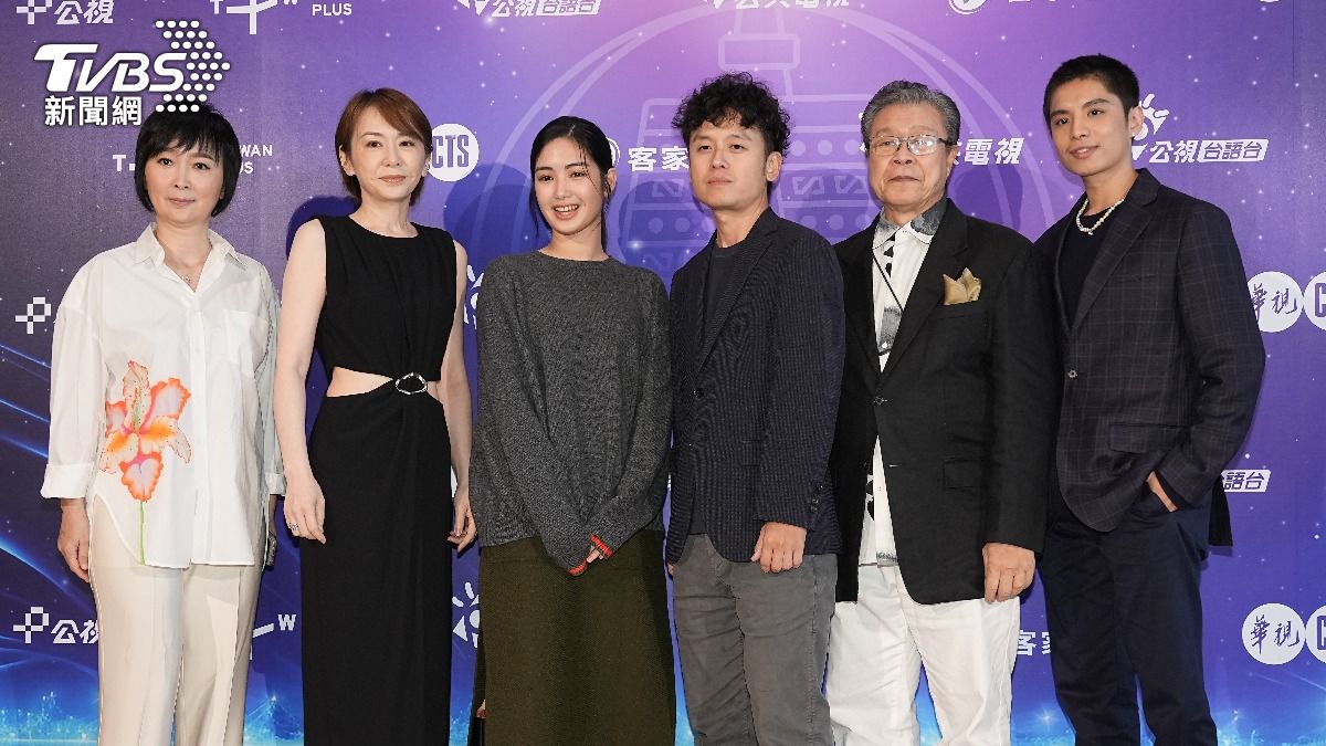 監製董成瑜(左起)、潘儀君、雷嘉汭、導演唐福睿、楊烈、張耀出席金鐘茶敘。(圖/張哲鳴攝)