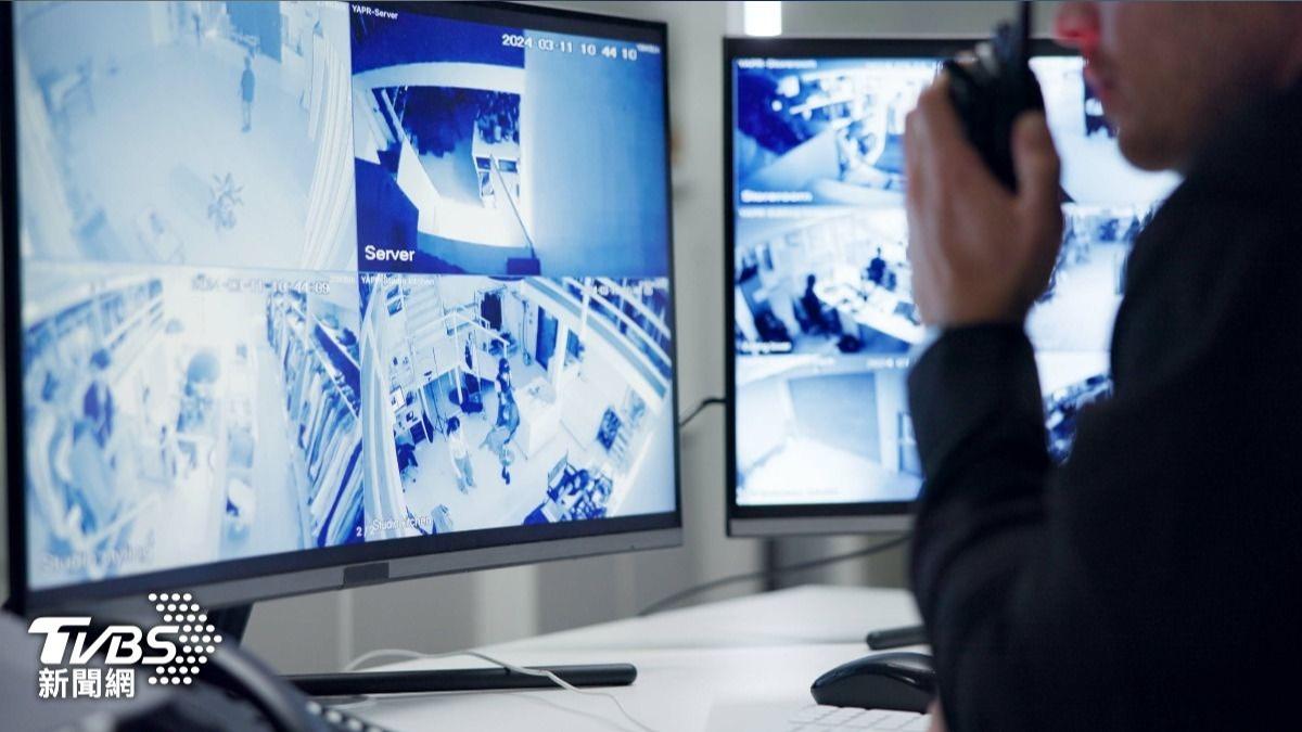 上班沒收手機!42K保全「禁做3件事」 網傻眼:跟死人沒兩樣