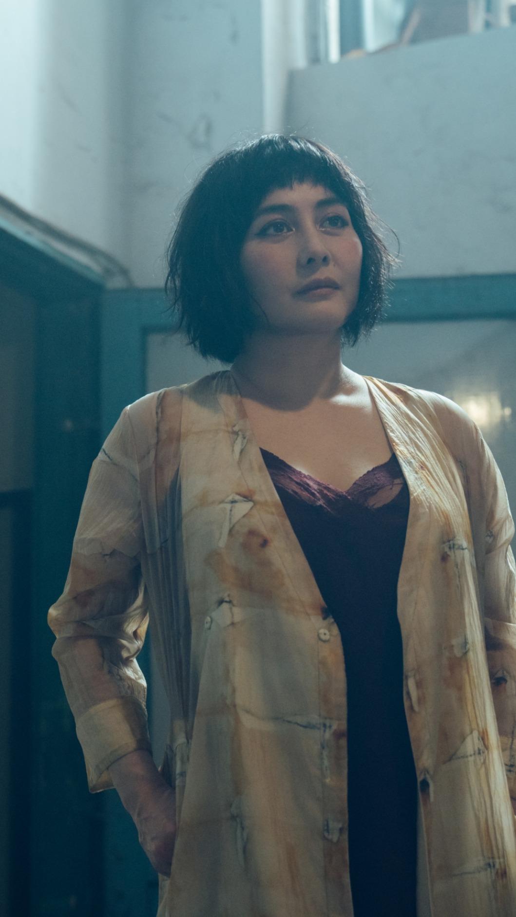 何超儀特別來台參與《蝴蝶大廈》拍攝。(圖/劇匯文創提供)