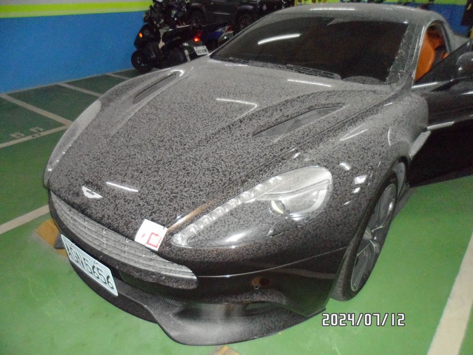 汪小菲與大S昔日的ASTON MARTIN愛車遭法拍。（圖／翻攝自司法院公告網）