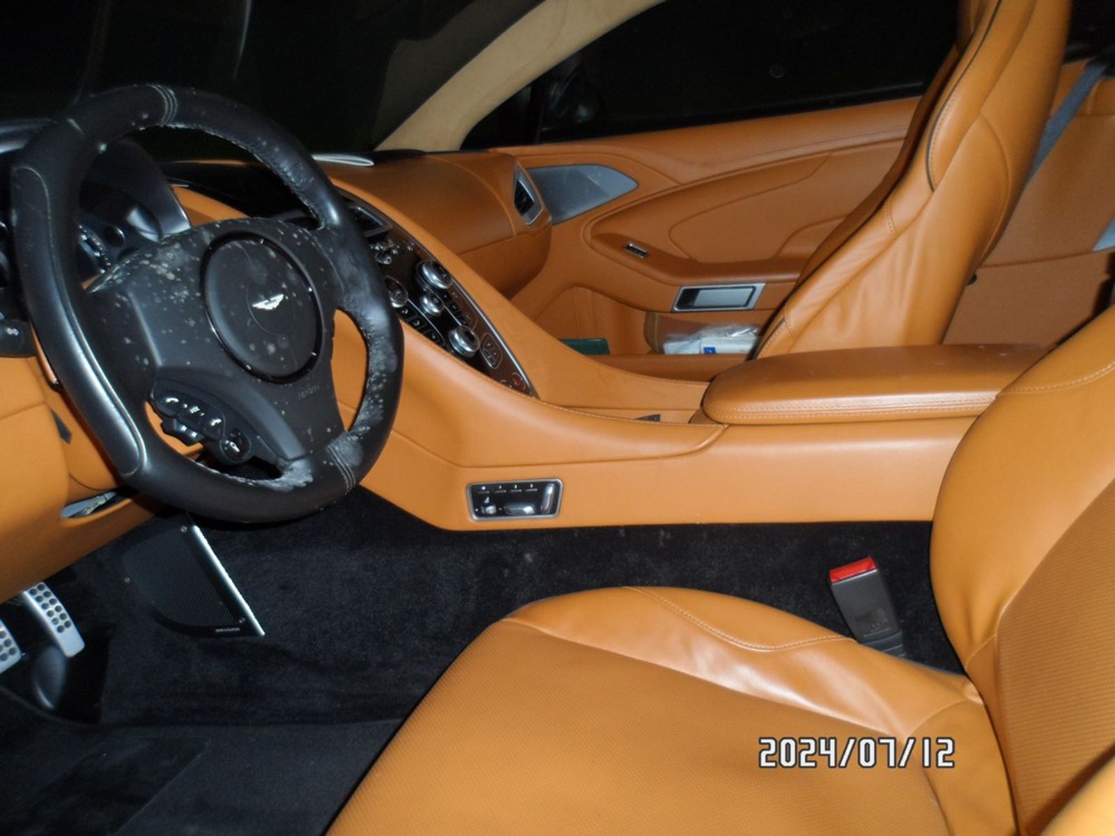 汪小菲與大S昔日的ASTON MARTIN愛車遭法拍。（圖／翻攝自司法院公告網）