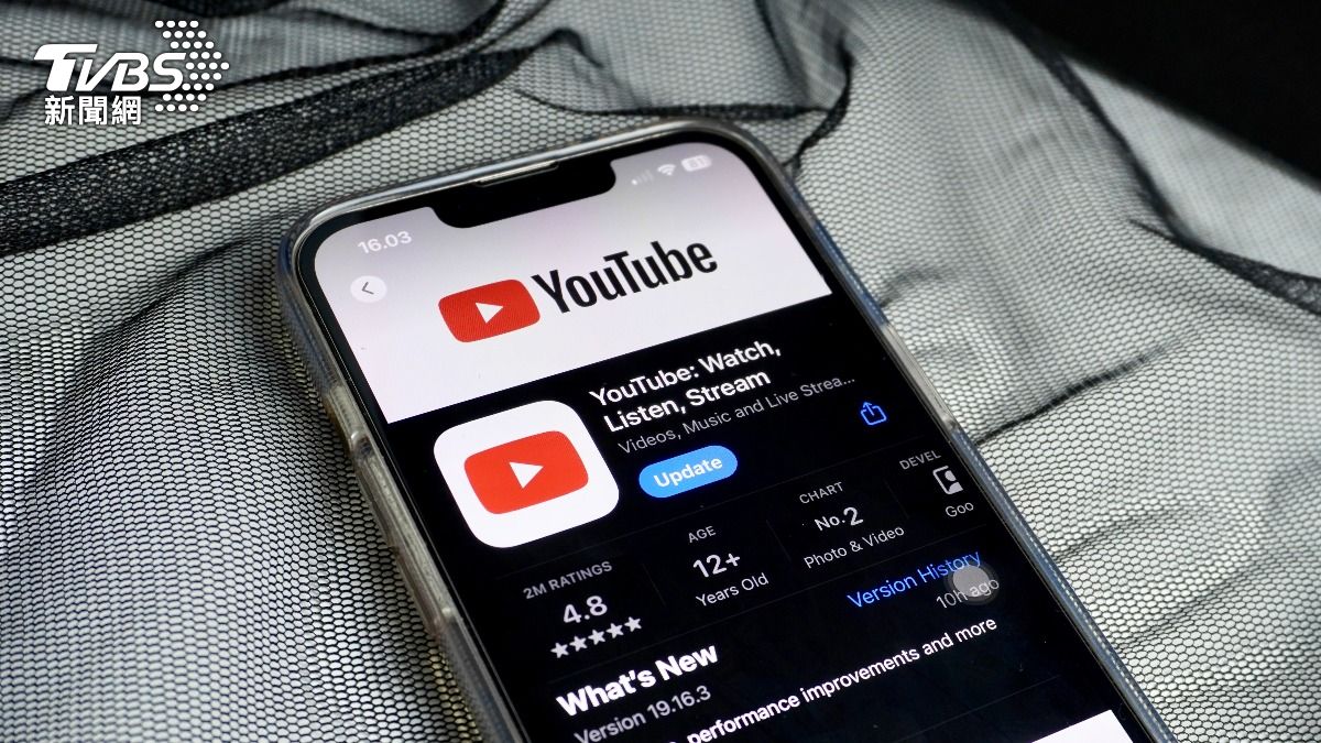 不少人觀看YouTube時為了避免被廣告干擾,會選擇訂閱「YouTube Premium」方案。(示意圖/達志影像shutterstock)