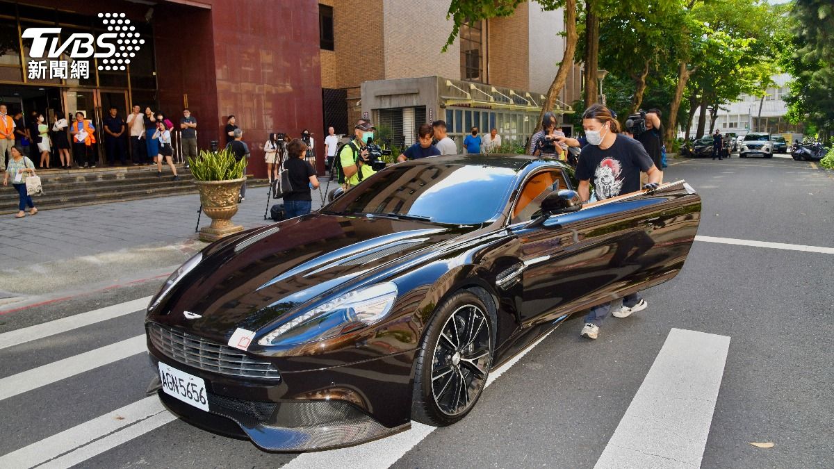 汪小菲的千萬ASTON MARTIN流標。(圖/胡瑞麒攝)