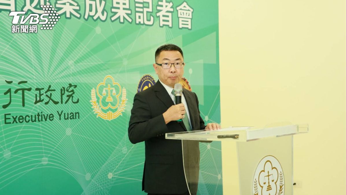 行政院政務委員林明昕到場致詞。（圖／TVBS）