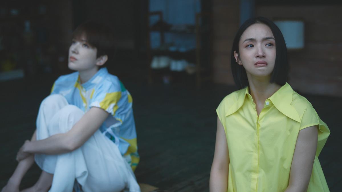 林依晨(右)、許瑋甯情敵和解的對手戲讓觀眾直呼超過癮。(圖/公視、MyVideo提供)