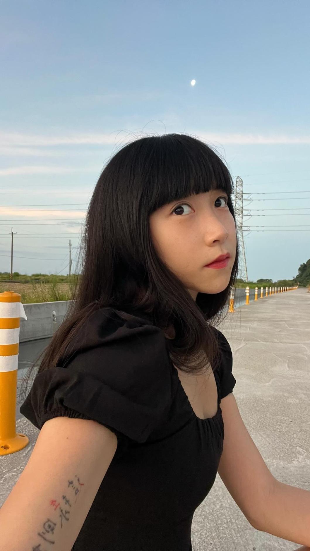 NanaQ以極簡、自律生活主題影片走紅。(圖/翻攝自threads)