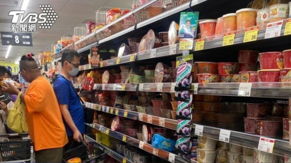 日本人瘋搶！老饕推爆「台灣1極品泡麵」　一票人認：在監獄大賣