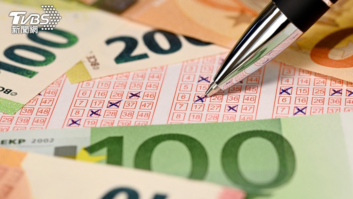 英男樂透中40億!暴富買豪宅名車 10年後驚人近況曝光