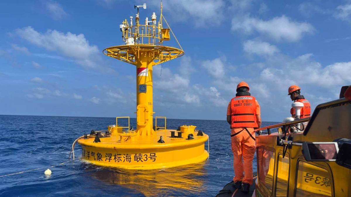 小琉球驚見「中國氣象浮標」!海巡急派雲林艦擴大搜查