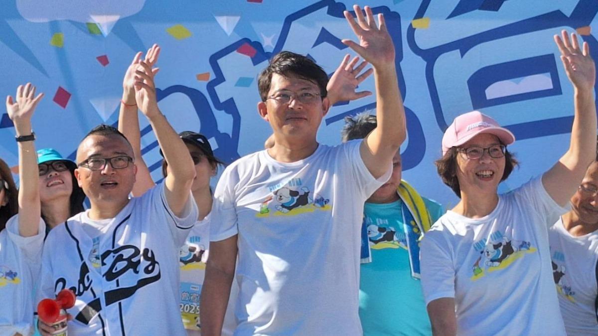 總預算卡關卓揆要釋憲?黃國昌批「威嚇在野」:別當韓國瑜傻子