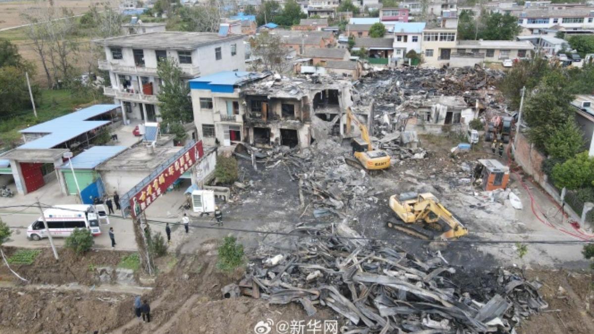 安徽淮南自建建築與超市火災燒到坍塌 7死2失聯