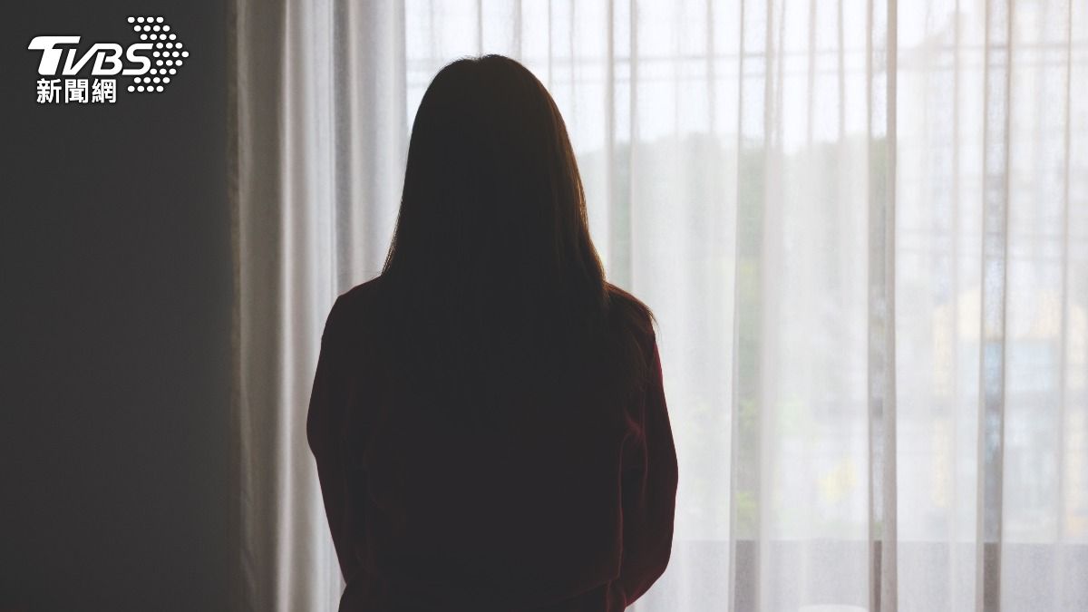 美容生活館藏春色!苗栗警扮客潛入 2女道盡「賣肉辛酸」