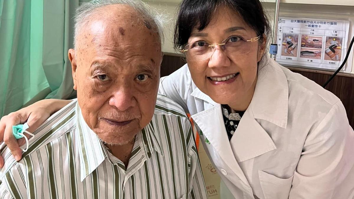柯文哲爸「已轉進加護」!不知兒在土城 柯美蘭哽咽吐心聲