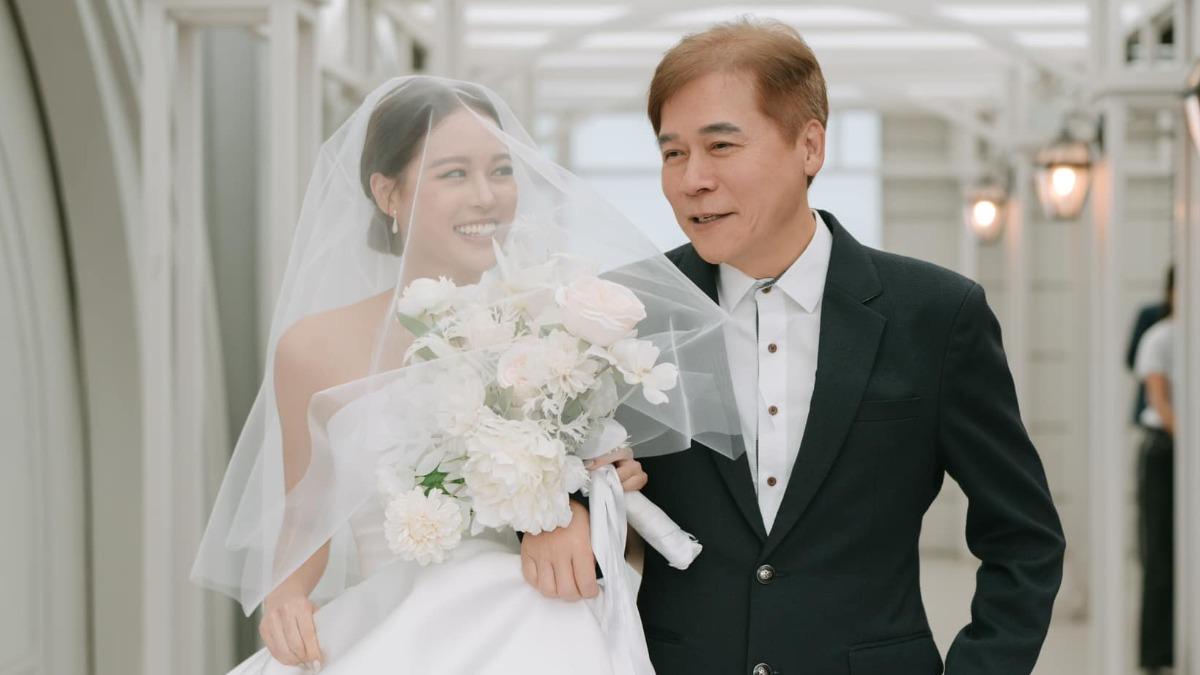 世紀破冰!洪榮宏愛女結婚「2個爸爸牽她進場」催淚畫面全看哭