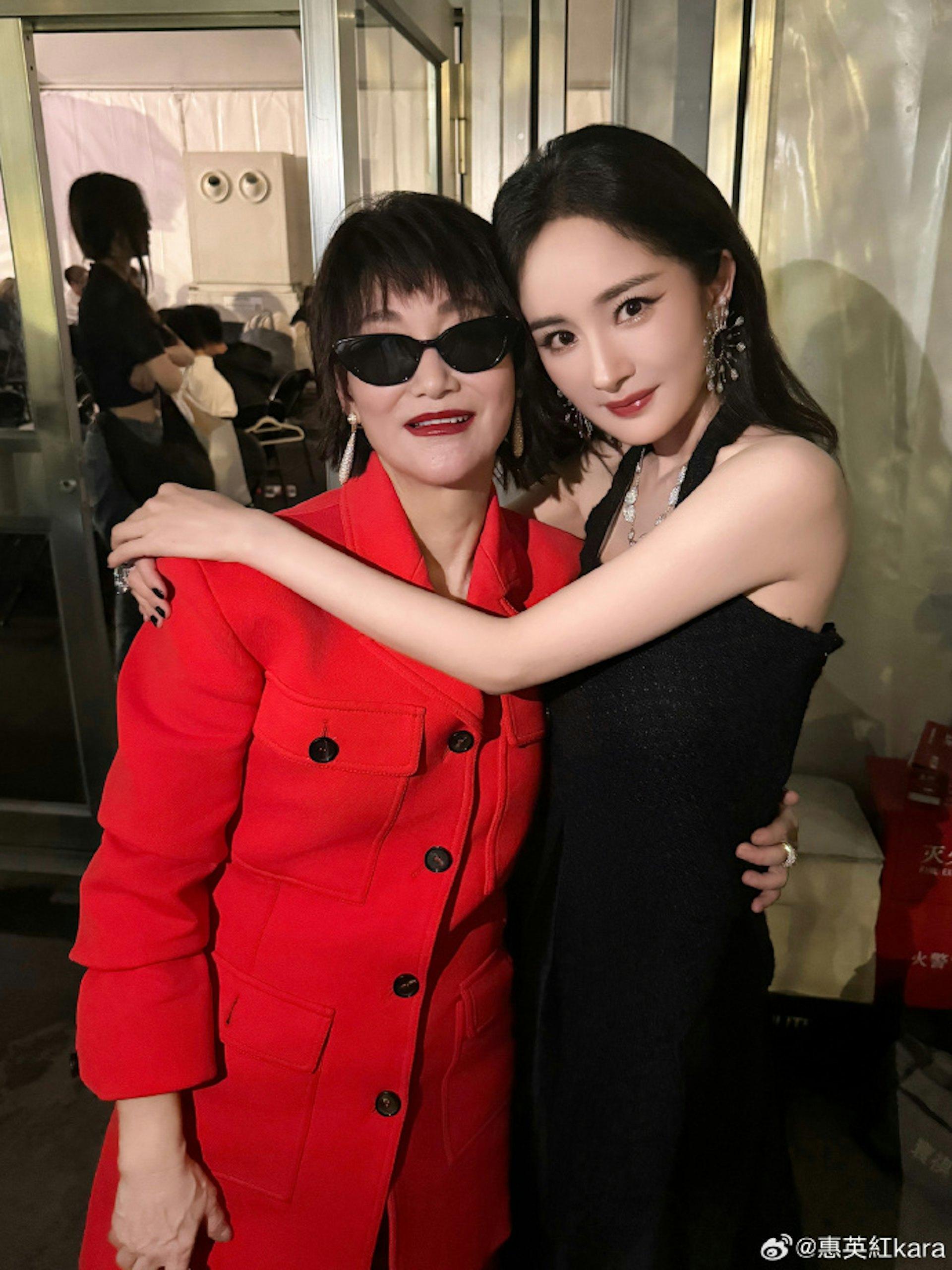 惠英紅（左）。（圖／翻攝自惠英紅微博）