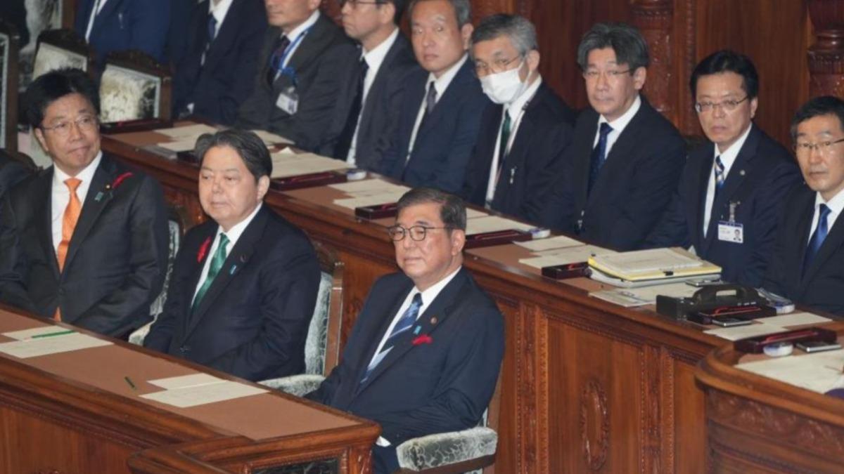 日本眾議院選舉倒數!最新民調預估自民黨減50席
