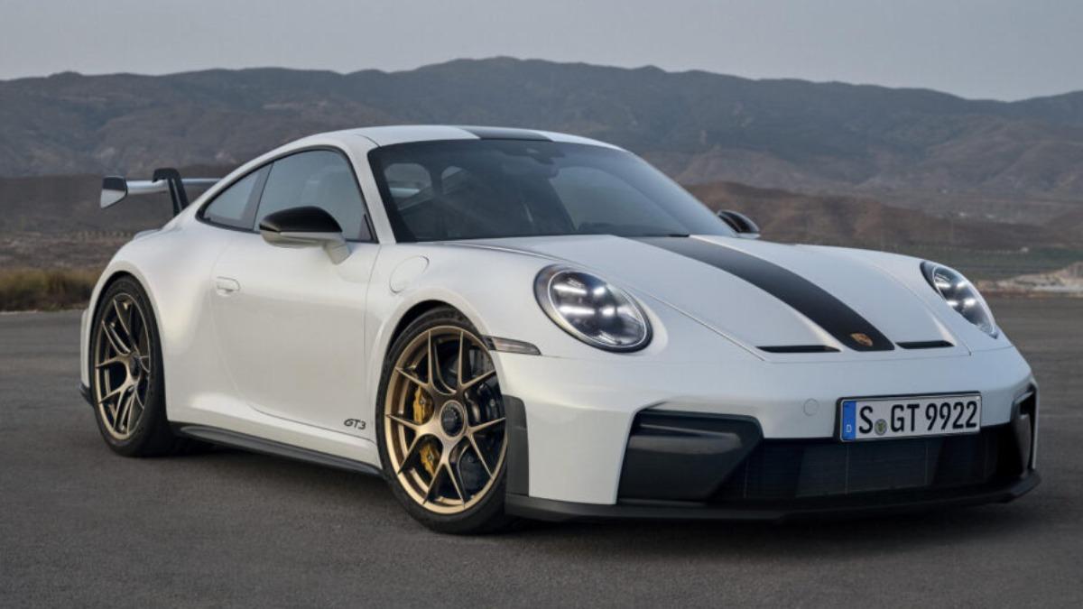 全新911 GT3、911 GT3 with Touring Package空力套件經過重新設計。(圖/Porsche提供)