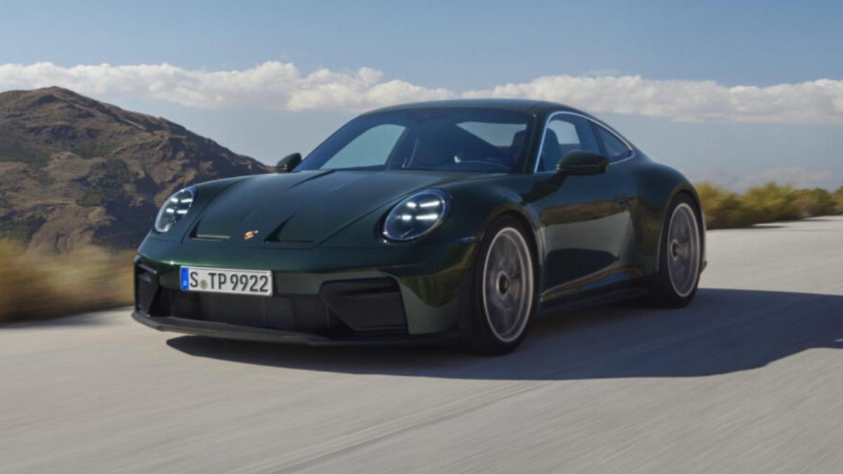 新一代911 GT3、911 GT3 with Touring Package皆搭載4.0升水平對臥自然進氣引擎。(圖/Porsche)