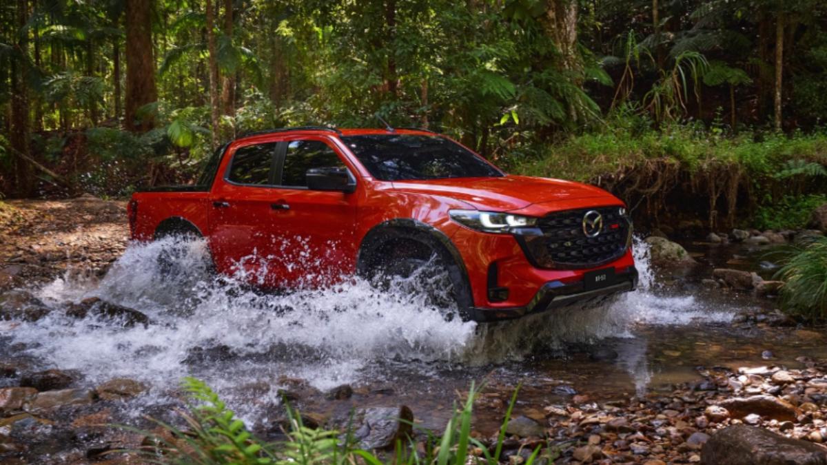 Mazda BT-50的動力配置依然維持先前的選擇,提供3.0升與1.9升四缸渦輪柴油引擎,能應付各種駕駛需求。(圖/Mazda提供)
