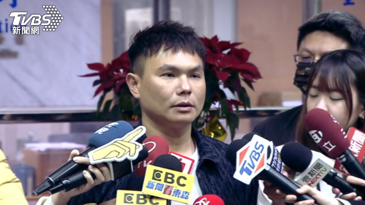 暴打Toyz遭判刑!網紅「超哥」又出事 夫妻涉偽造文書