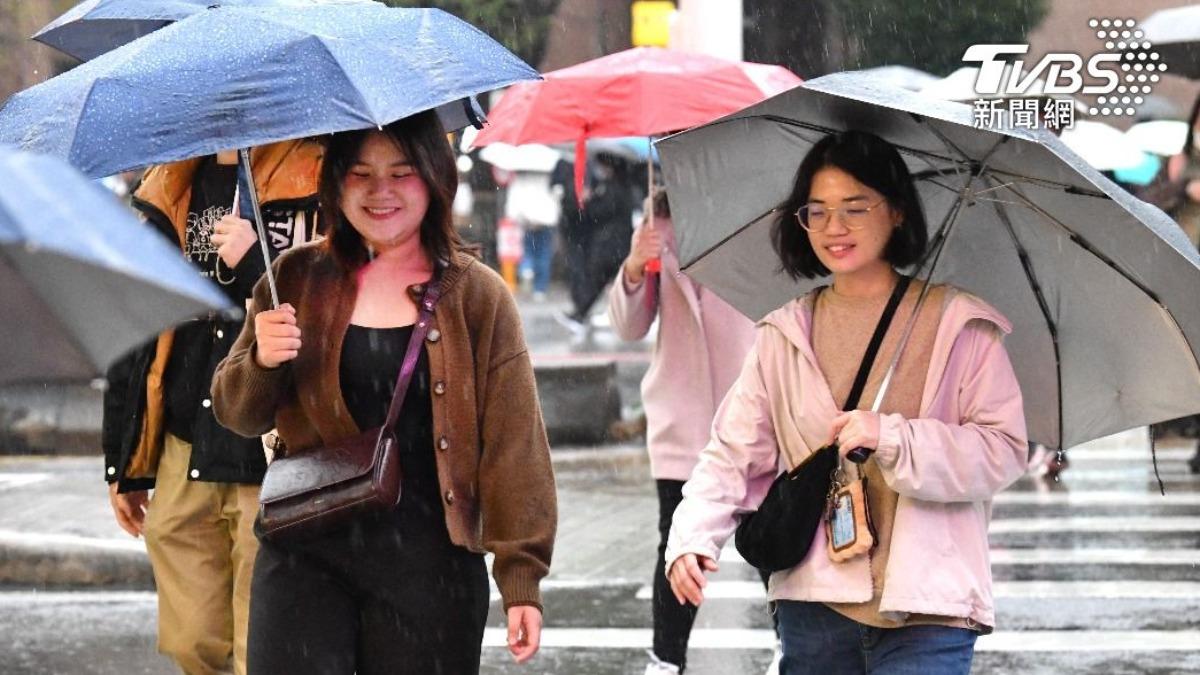 潭美掀共伴!宜蘭「降雨量」達停班課標準 縣府授權各機關學校決定