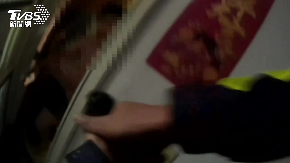 前女友已讀不回!北市莽男「持瓦斯槍」闖屋 遭3人打趴制伏