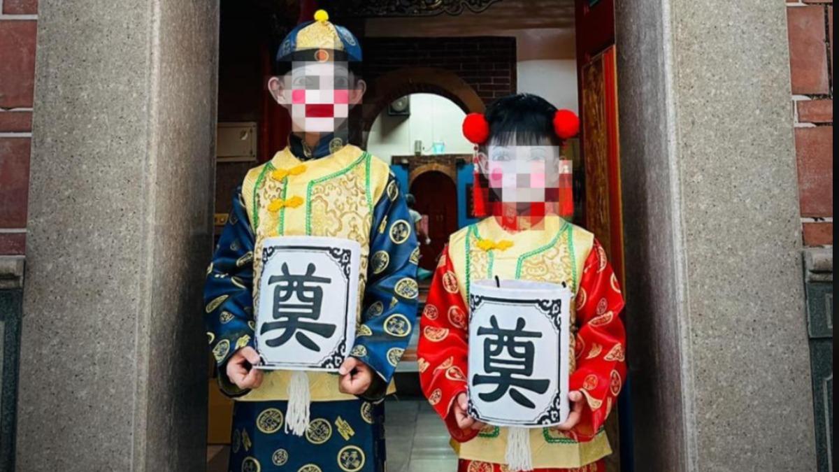 潘女今日也登門到萬和宮道歉。(圖/翻攝自爆廢公社二館臉書)