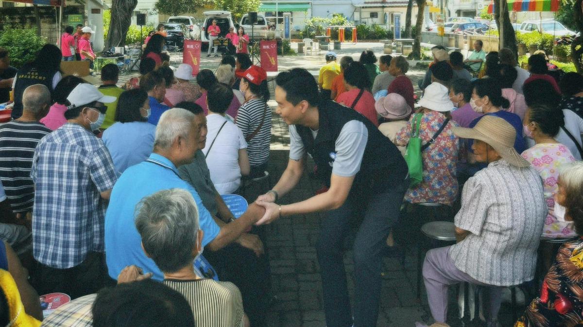 葉欲立請辭台中市黨部副主任委員，並獲准離職。（圖／翻攝自葉欲立臉書）