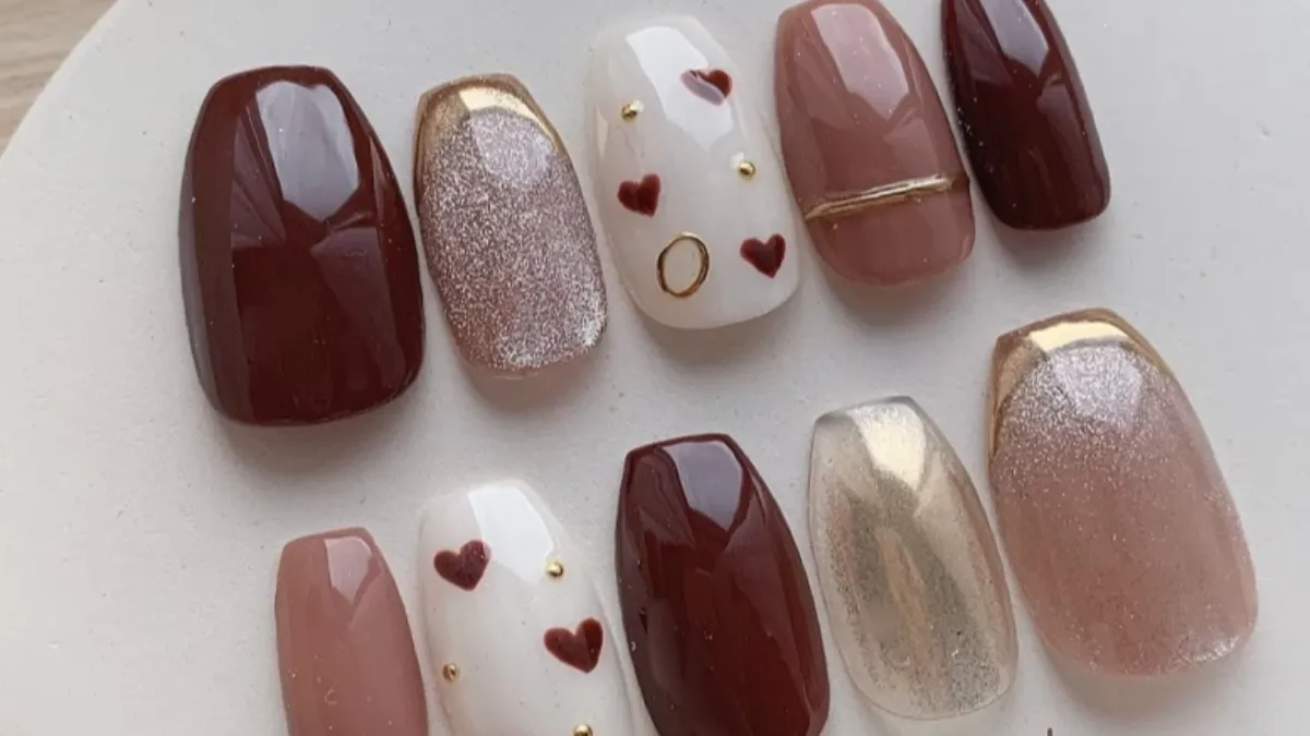 酒紅色美甲推薦。（圖／翻攝自IG@a.nailjam）