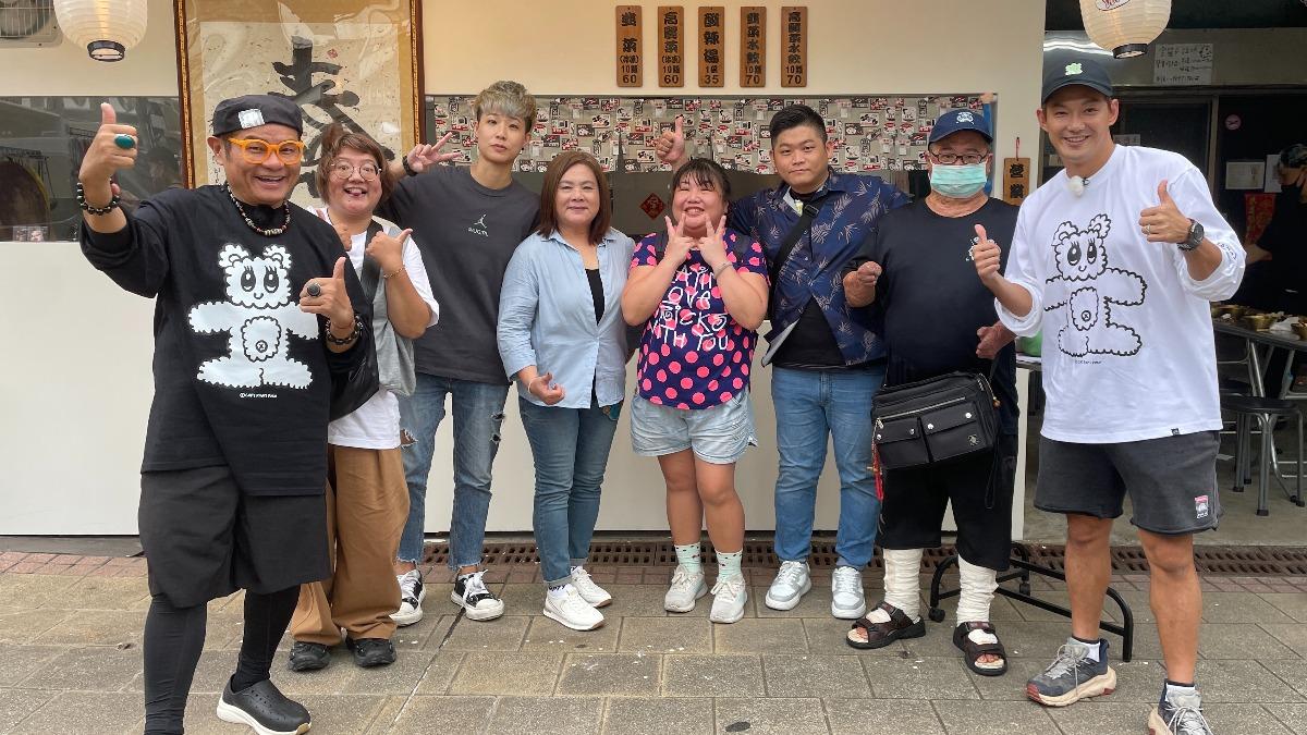 粉絲浴火重生「全身燒燙傷」現身見面會! 許效舜一看疤痕哭了