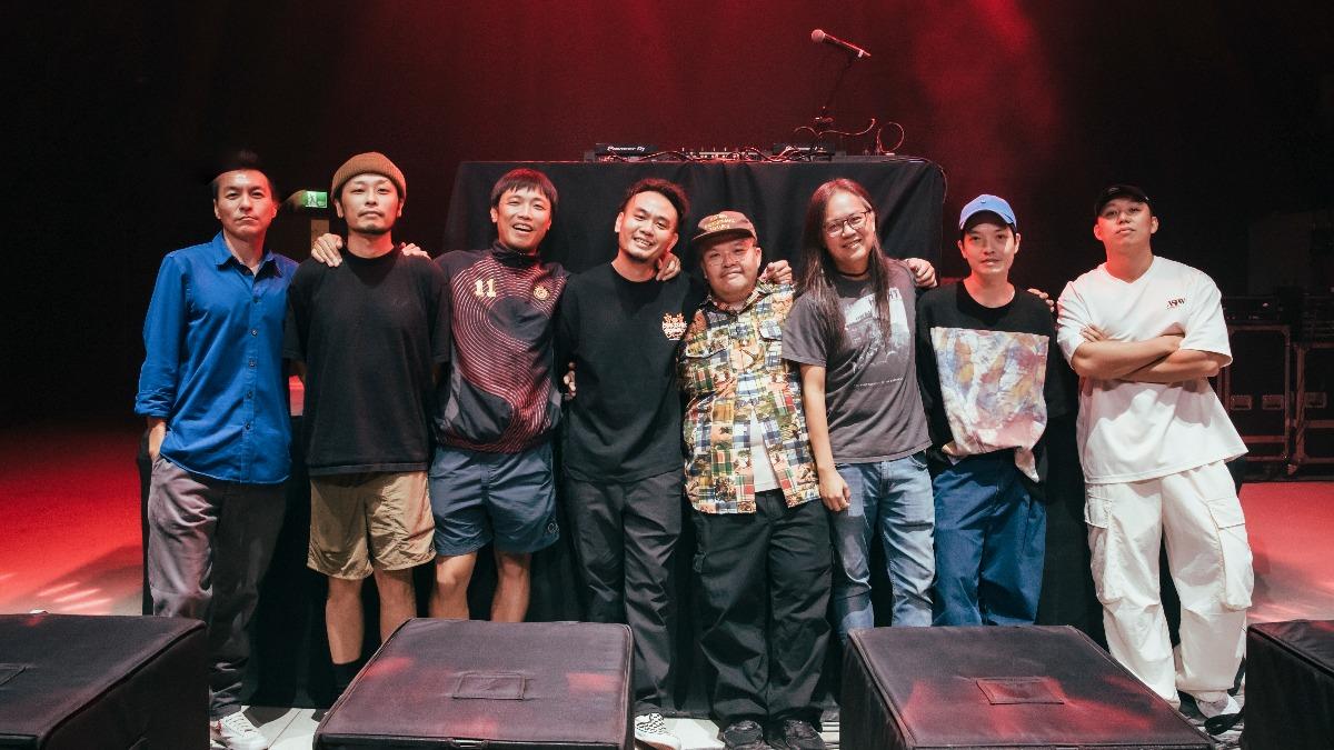江季剛(左起)、謝乾乾、李毅誠、楊大正、迪拉胖、Legacy陳彥豪、小青蛙、DJ Hauer攜手打造全新場館。(圖/SUB提供)