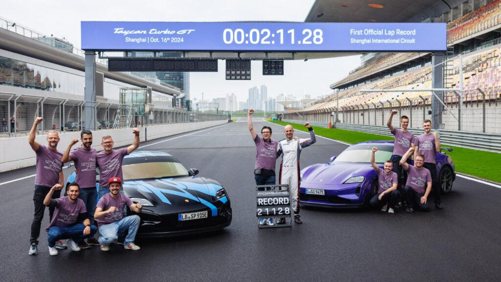 Taycan Turbo GT with Weissach Package創下上海國際賽道2分11分28的成績。(圖/ Porsche提供)