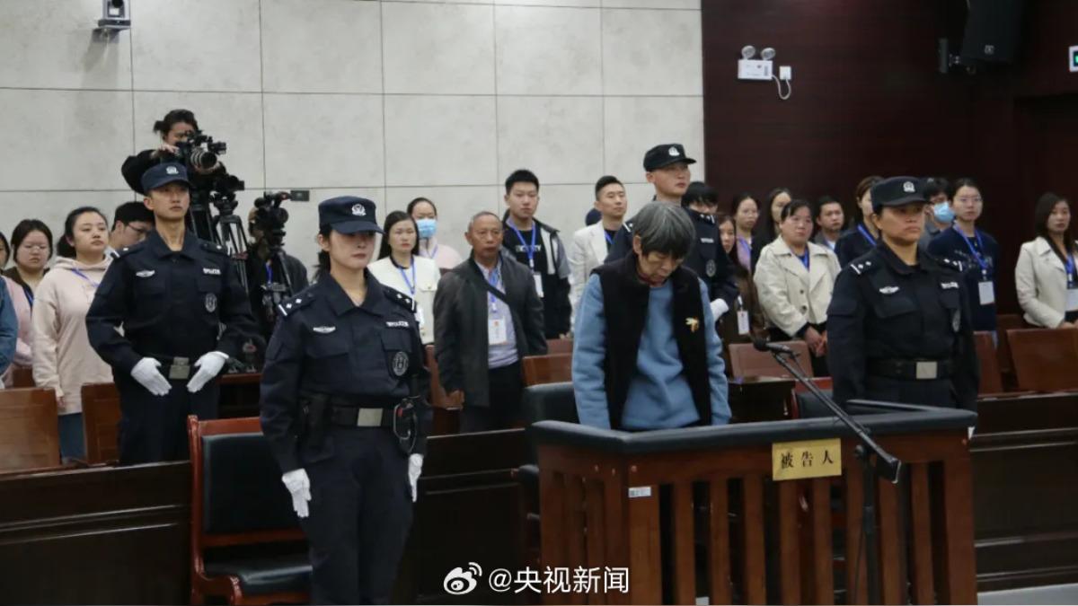 賣親生兒子「踏上人販之路」！拐賣17童　拐子婆重審再判死刑