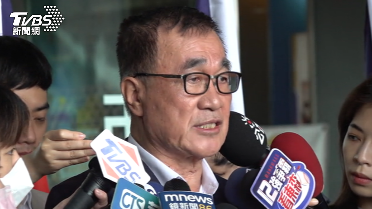 2026國民黨決戰新北!媒體街訪一票人投「他」:有資歷又沒太多顏色