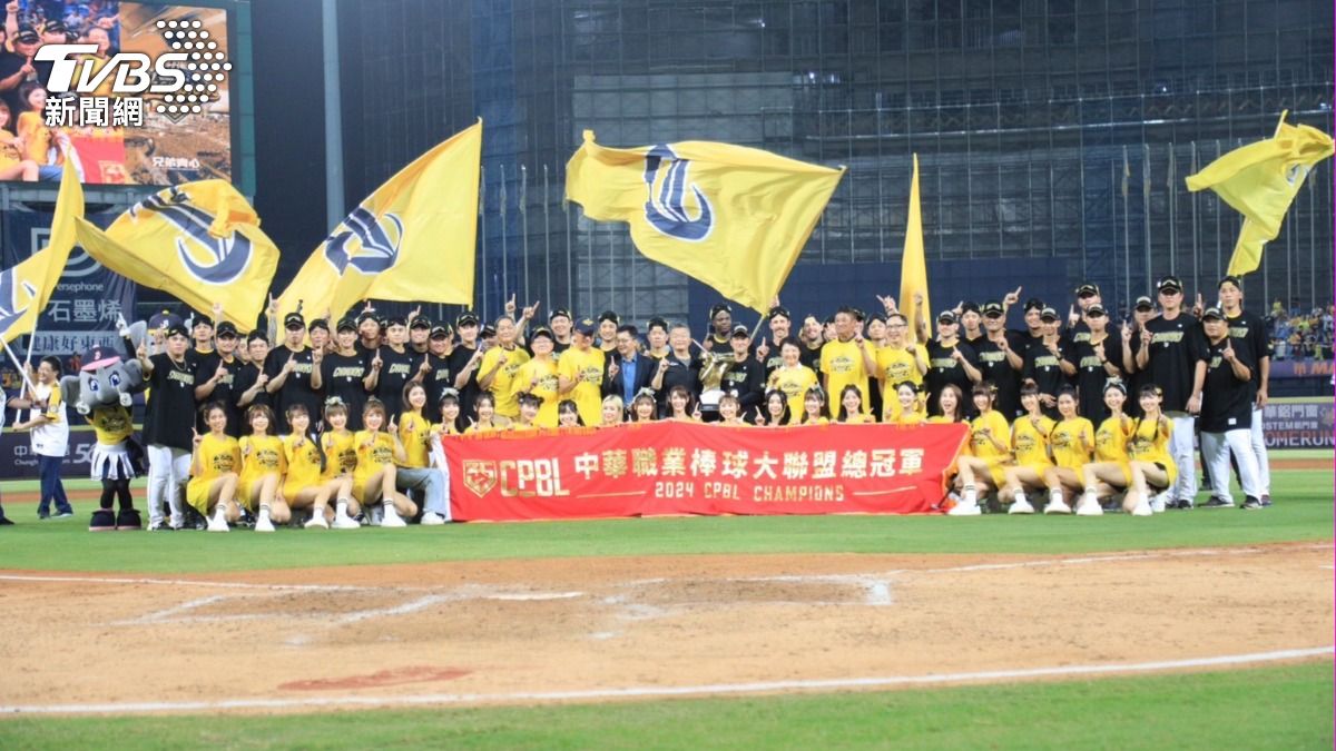 中信兄弟象封王。(圖/TVBS)