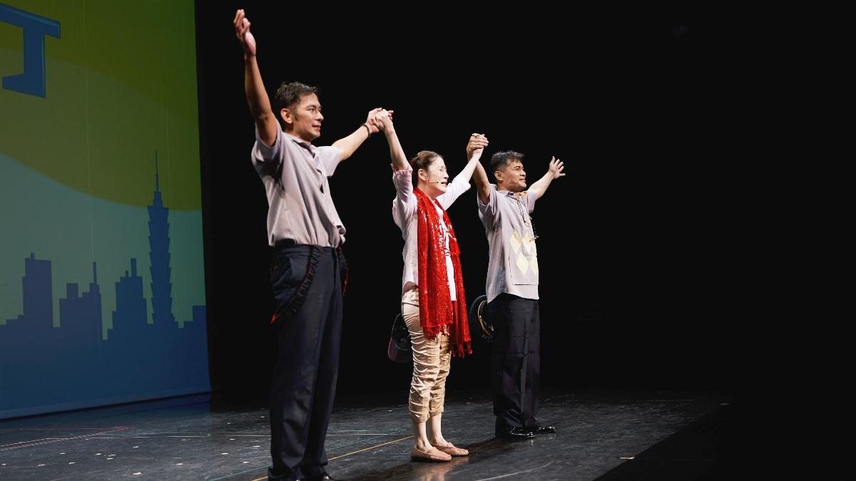 李國修上台前一刻過世!愛徒11年後完成「心願」噴淚:祂一定有來