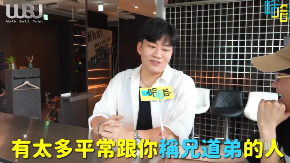 Joeman爆料自己發生事情後,不少圈內人士離棄他。(圖/翻攝自走鐘獎直播YT)