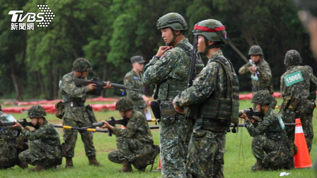 今年國軍依內政部預估可徵集9839員,另增加手槍、機槍、無人機、人攜式刺針飛彈及反裝甲等武器裝備訓練課程。(示意圖,非當事新聞畫面/TVBS)