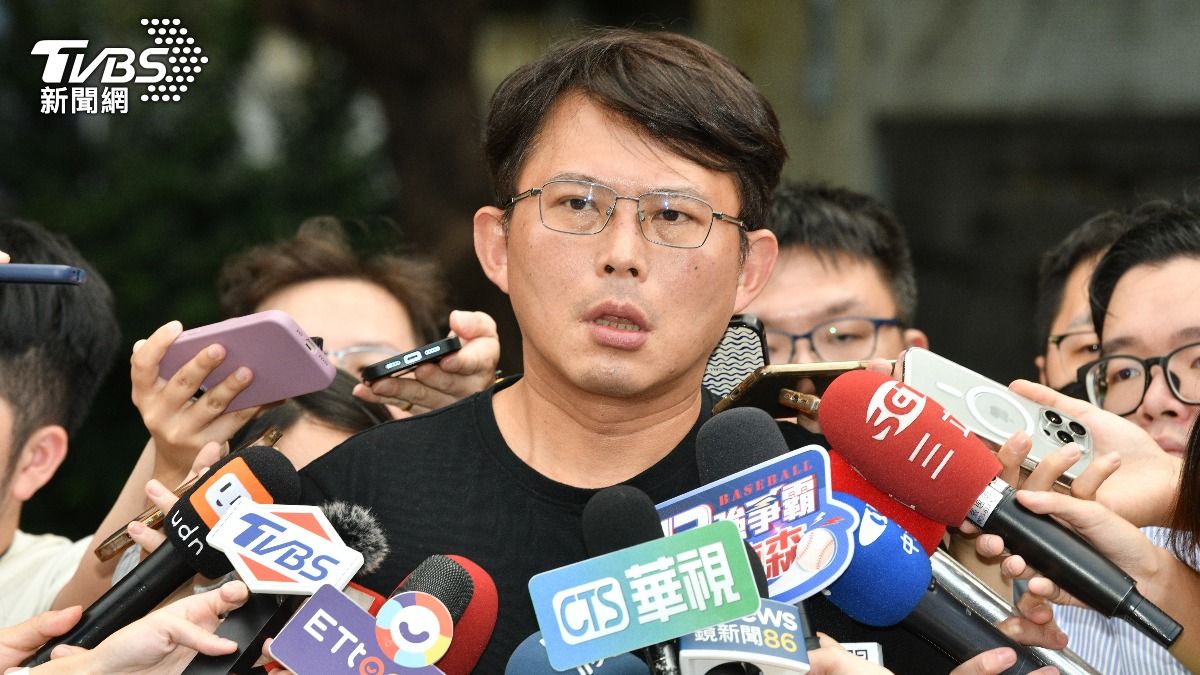 國會改革法案多違憲 黃國昌酸:賴清德變「超級大總統」