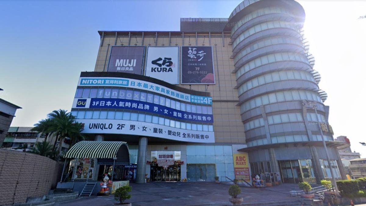 嘉義最大百貨「週末一片空」有賺錢?在地人挺爆:一年能做20億
