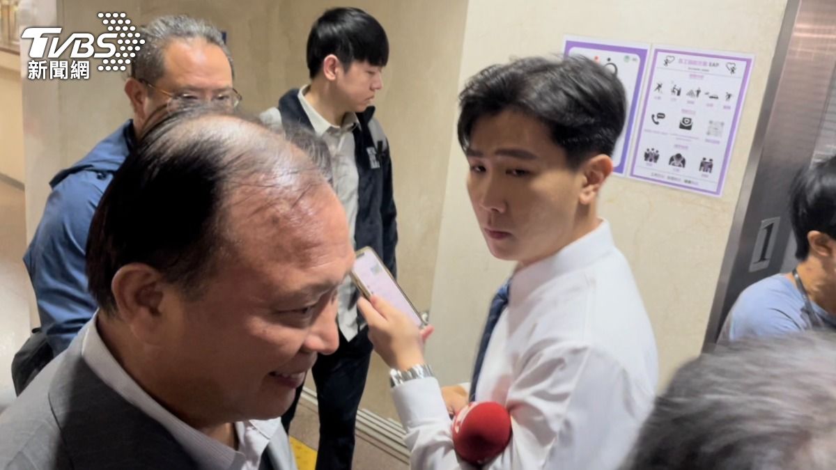 前中央畜產會董事長林聰賢28日被傳喚到案。(圖/潘千詩攝)