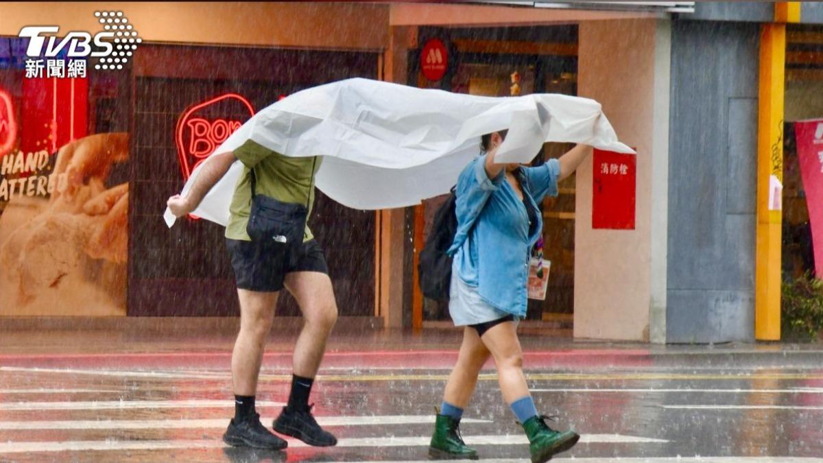 一週天氣/康芮颱風+東北季風夾擊!這兩天影響最劇 2地炸雨