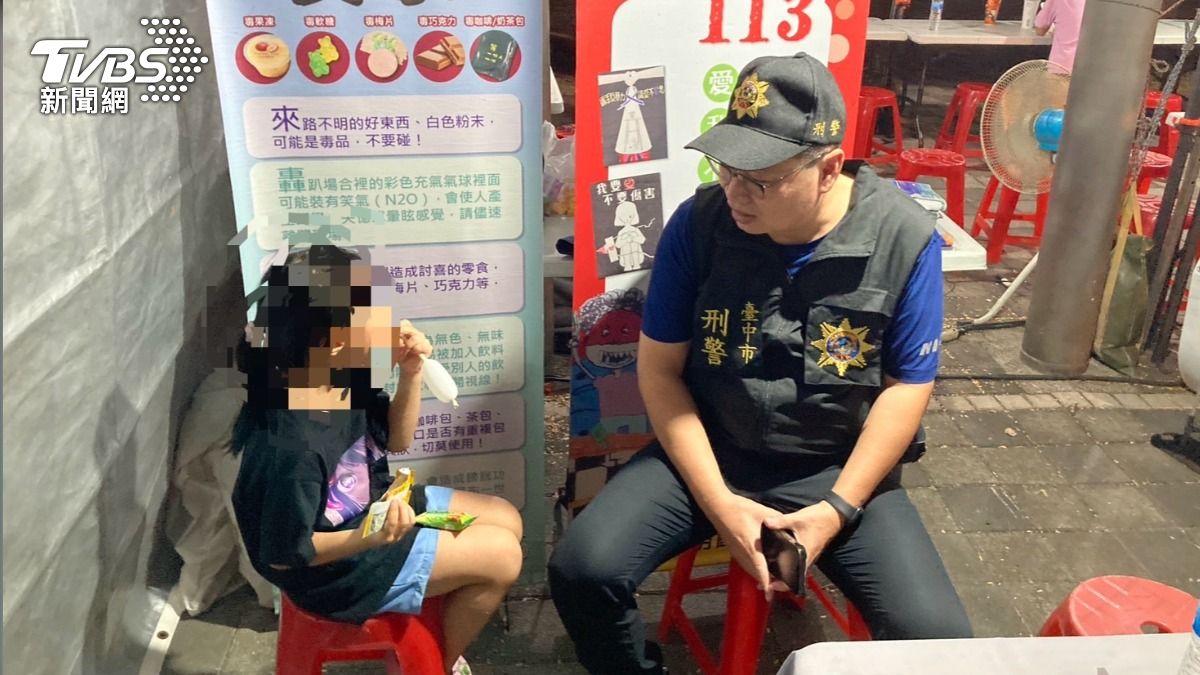 女童憶起媽媽曾說「遇到困難危險就去找警察」。(圖/TVBS)