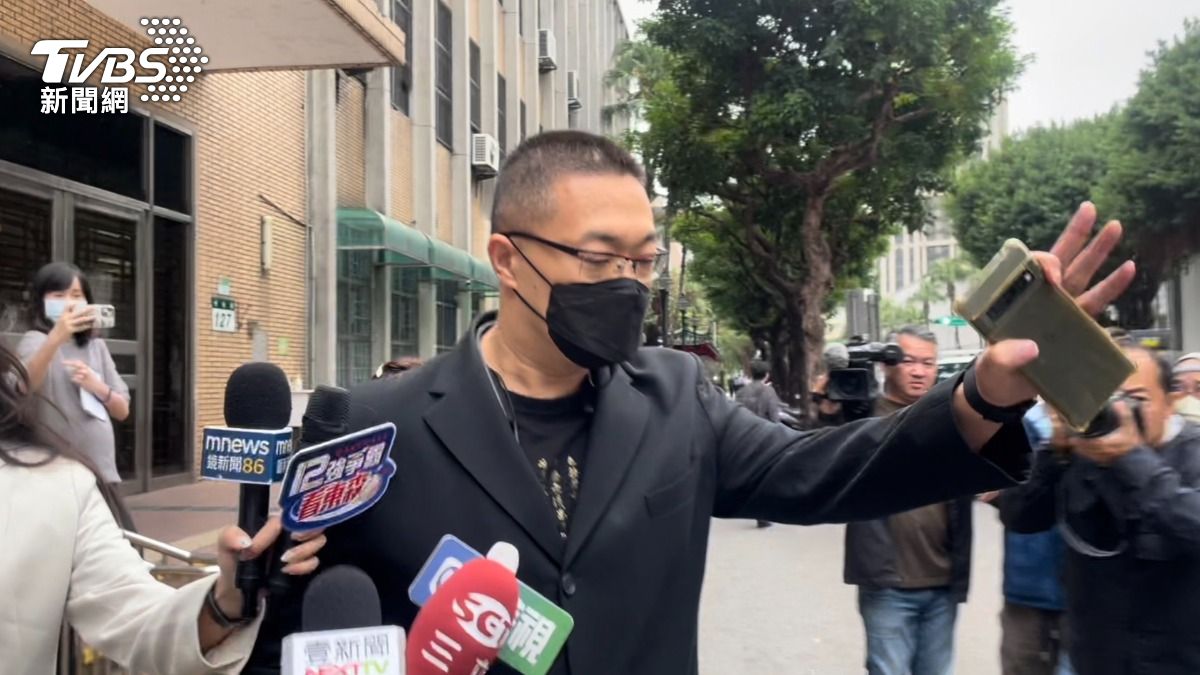 酒後2度強吻鍾沛君二審改判11月 朱學恒沒上訴確定要入獄