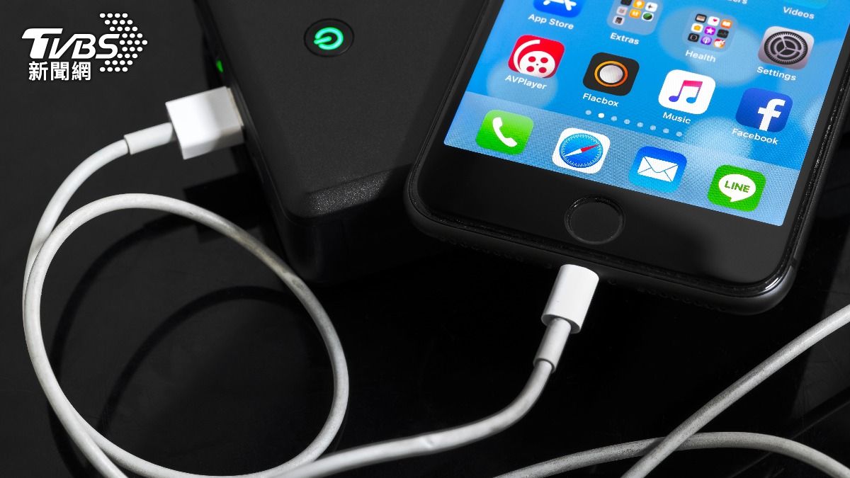 關稅害iPhone17買不起 「舊機換電池」大折扣來了