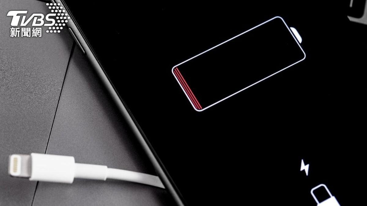 iPhone電力掉很快!專家曝「2種APP快刪」:吃電元凶