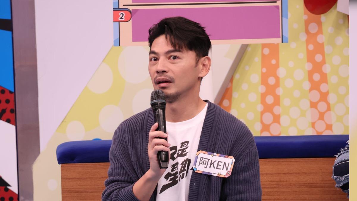 阿Ken跟主持搭檔納豆合作多年,被說私下相處不好。(圖/中天提供)